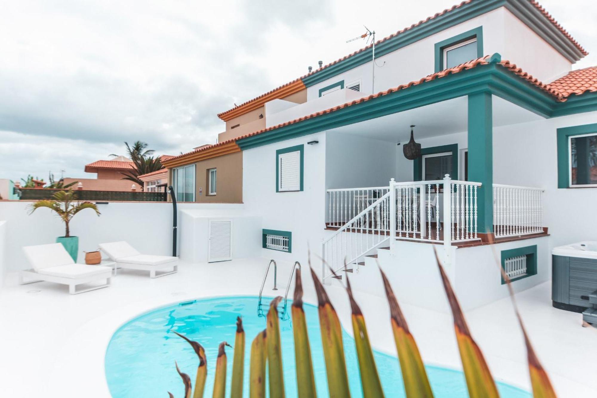 Villa Veaco Beach With Jacuzzi And Private Pool คอร์ราเลโฮ ภายนอก รูปภาพ